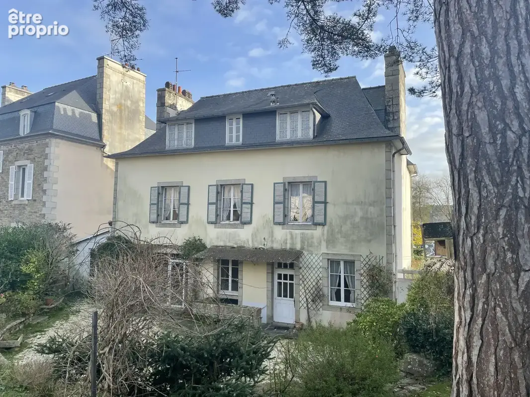 LANNION : Maison de maître avec jardin, proximité centre ville - photo 12