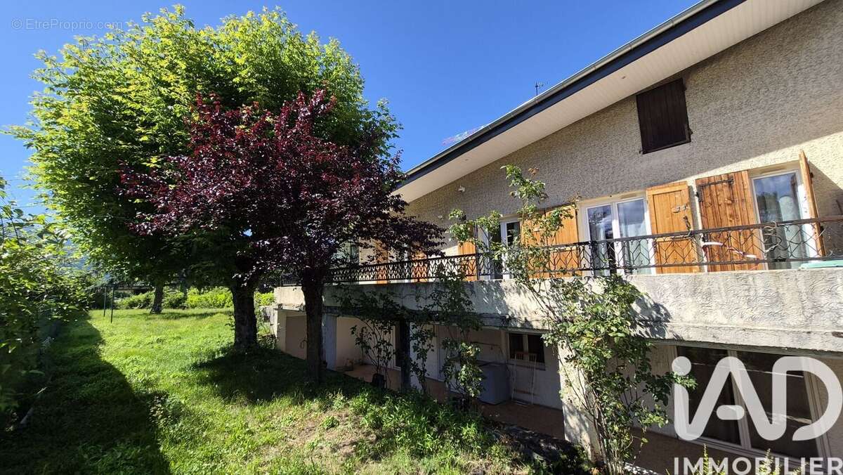 Photo 8 - Maison à ECHIROLLES