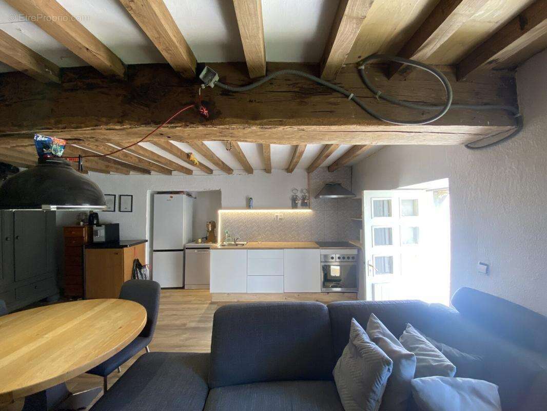 Maison à SAINT-MARCEL-EN-MARCILLAT