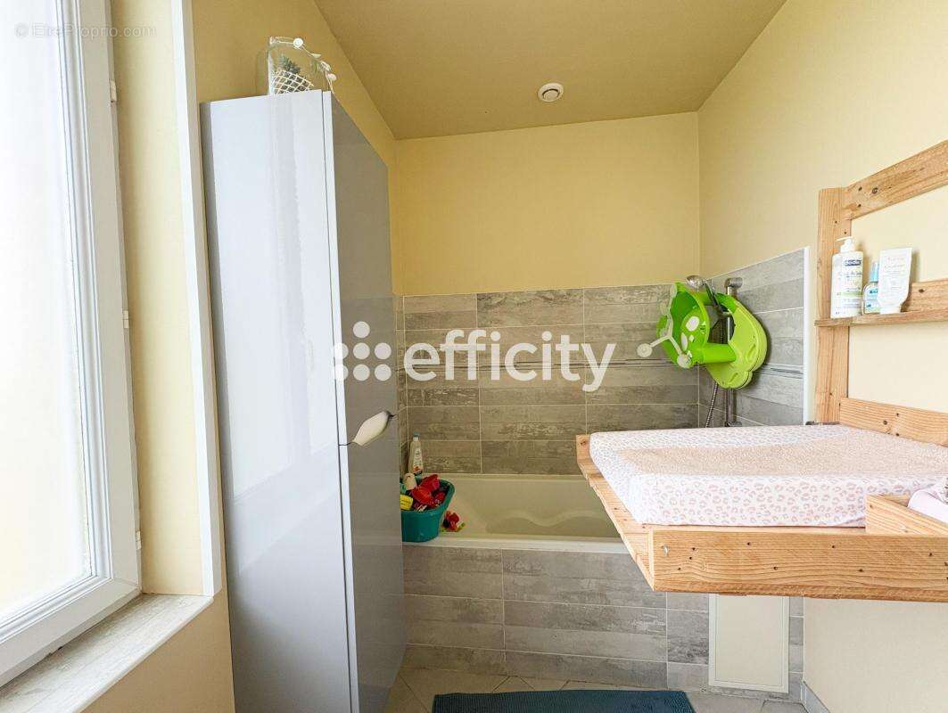 Maison à TESSY-SUR-VIRE