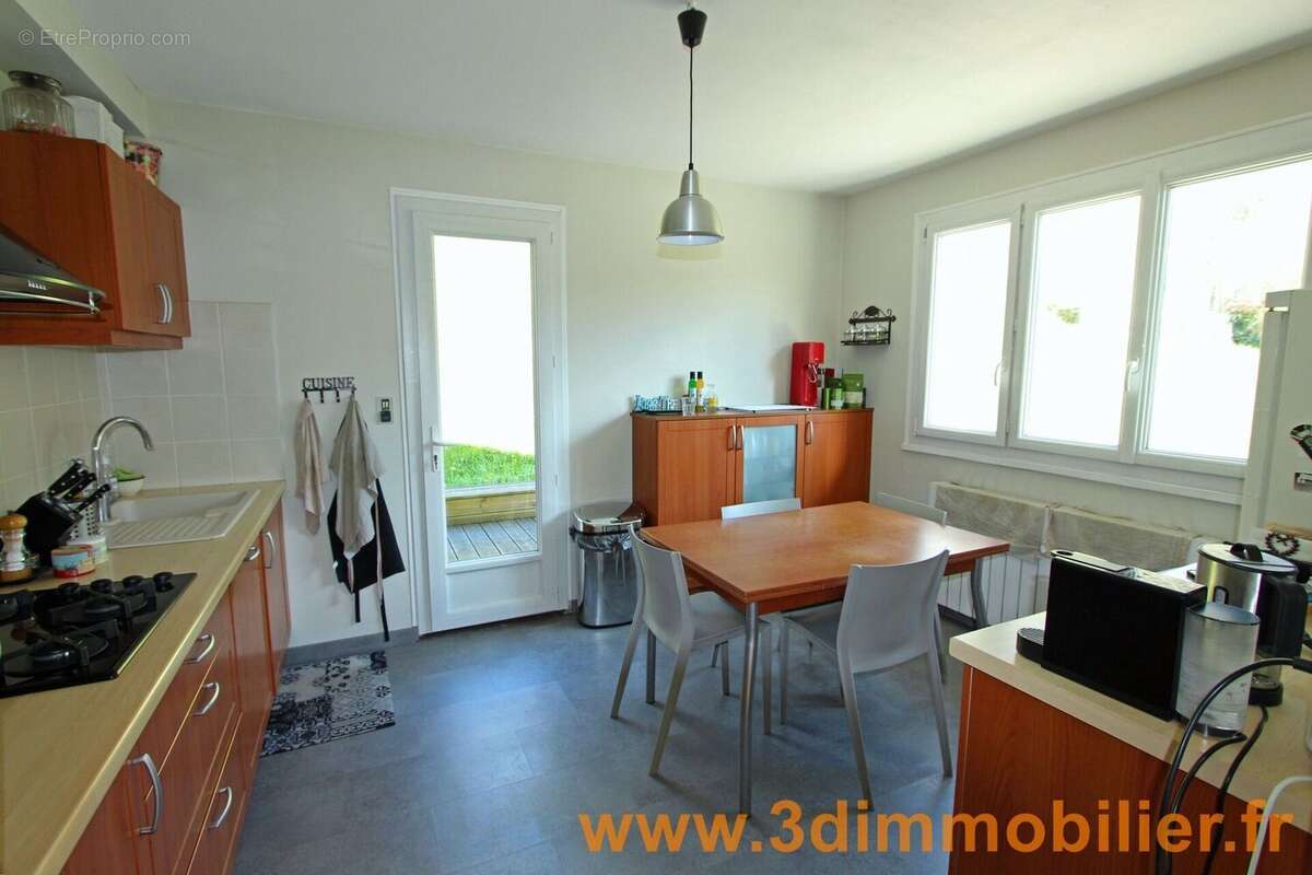 Photo 5 - Maison à LONS-LE-SAUNIER