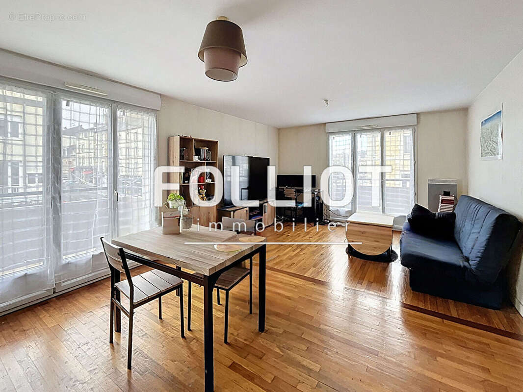 Appartement à FOUGERES