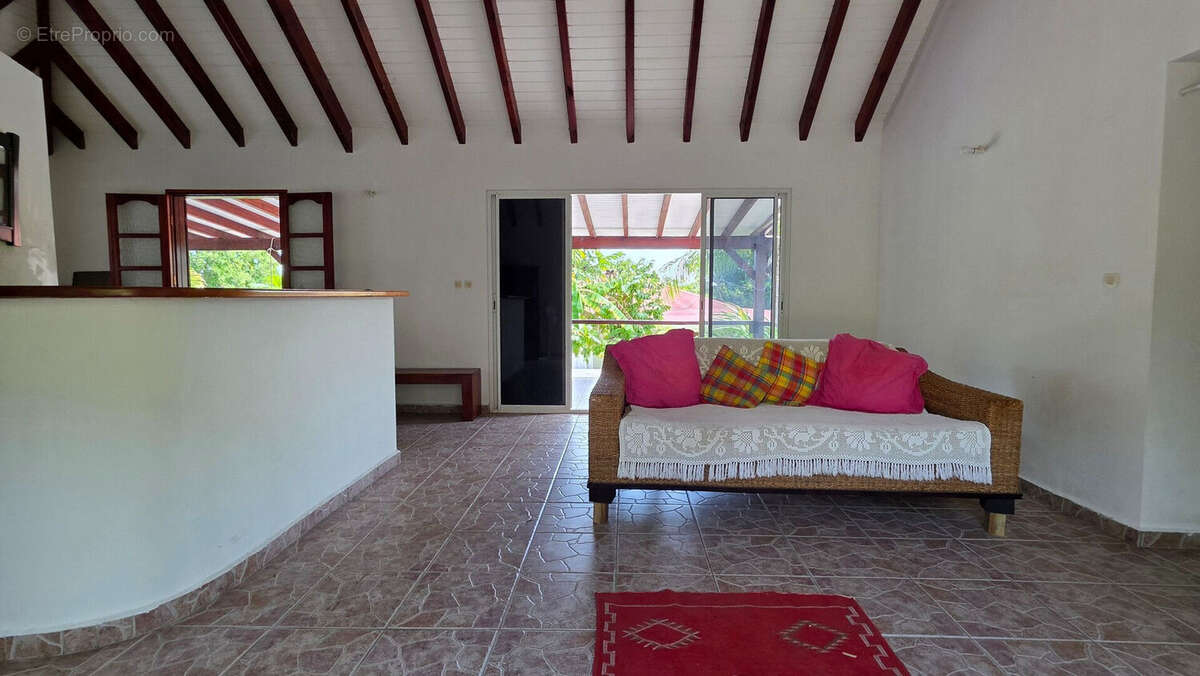 Maison à CAPESTERRE-DE-MARIE-GALANTE