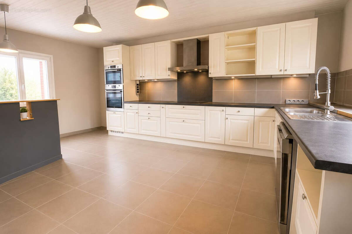 Appartement à MEZIERES-SUR-SEINE