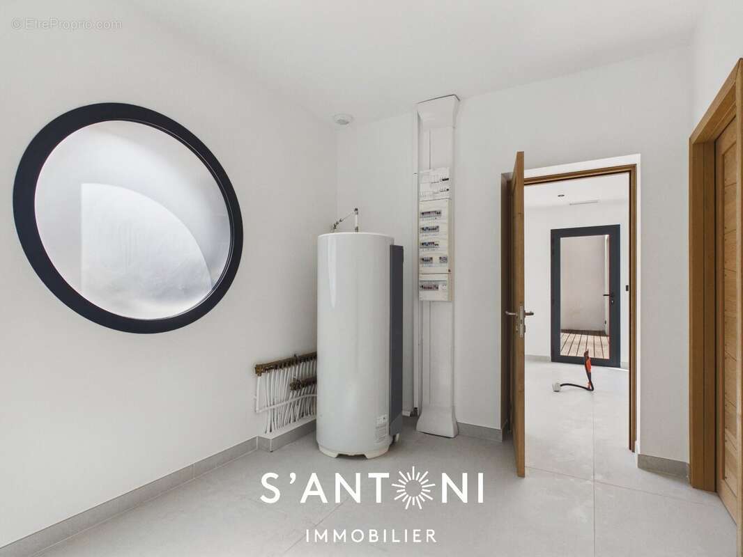 Villa de prestige - Frais de notaire réduits - Secteur privilégié - photo 21