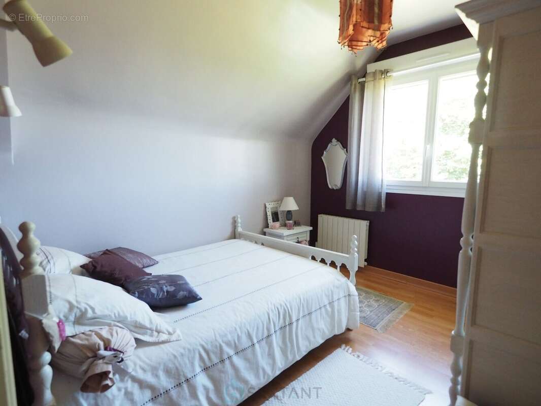 Agréable et lumineuse traditionnelle sur sous-sol complet - Belle parcelle paysagée de 2 800 m² - photo 14