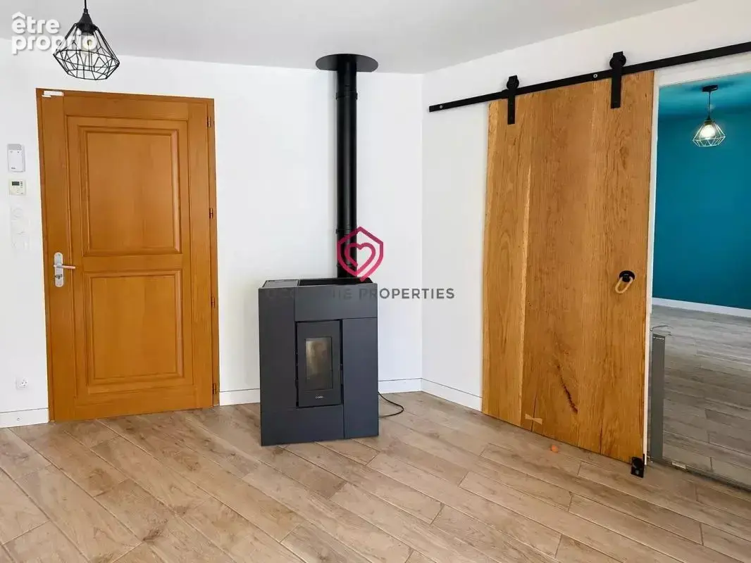 Maison de plain-pied avec piscine – 3 chambres – Terrain clos – Garage - photo 7