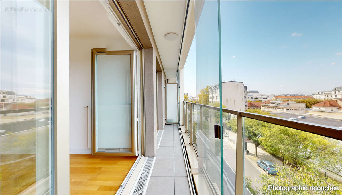 Appartement à COURBEVOIE