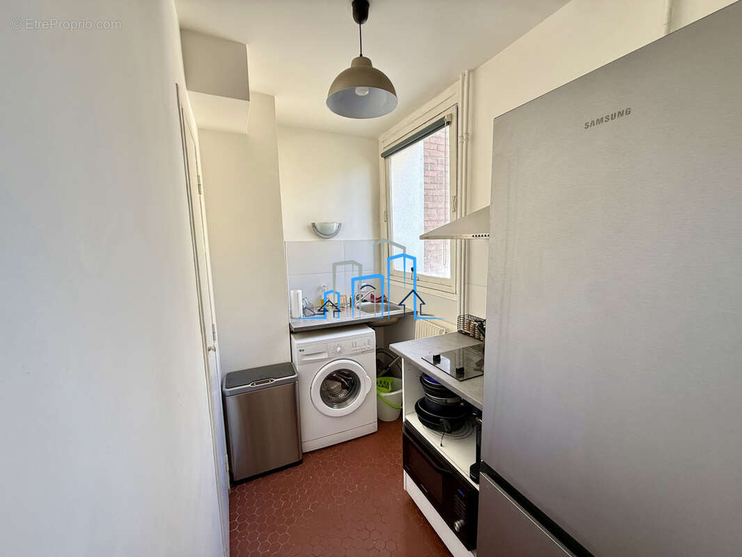 Appartement à PARIS-10E