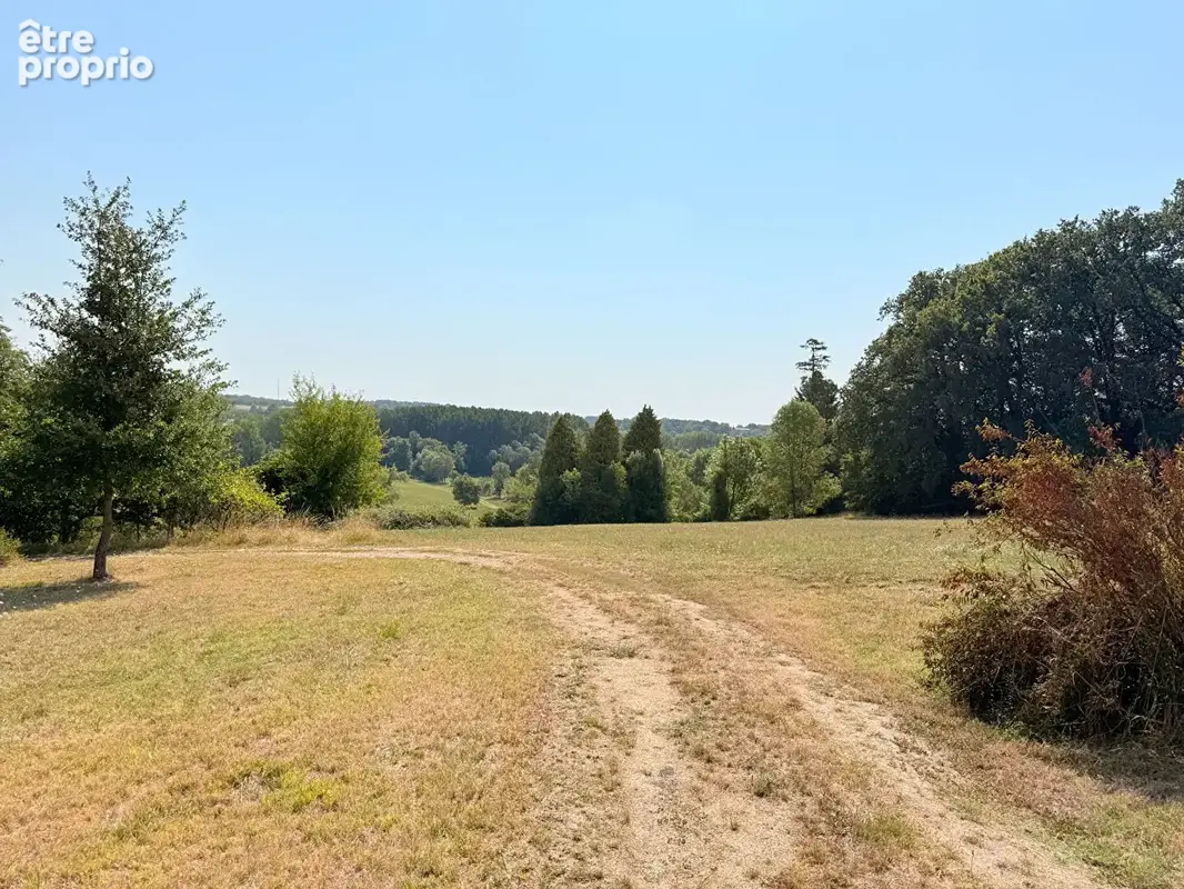 Demeure de caractère du XVIIIe siècle sur 2,16 hectares aux portes de Chalais - photo 9