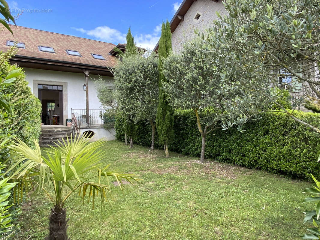Appartement à CHENS-SUR-LEMAN