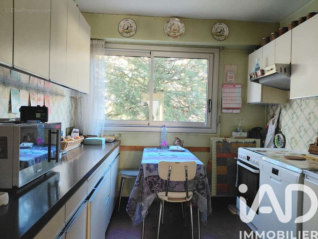 Photo 4 - Appartement à LE PLESSIS-ROBINSON