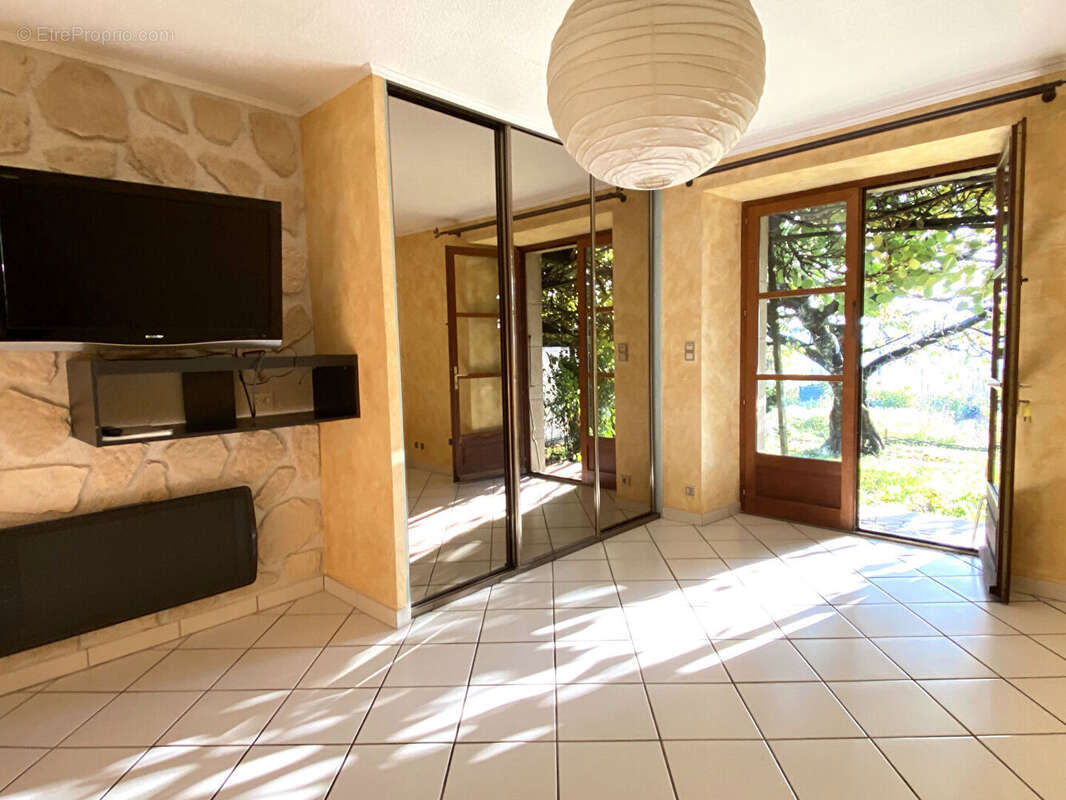 Maison à BELLEGARDE-SUR-VALSERINE