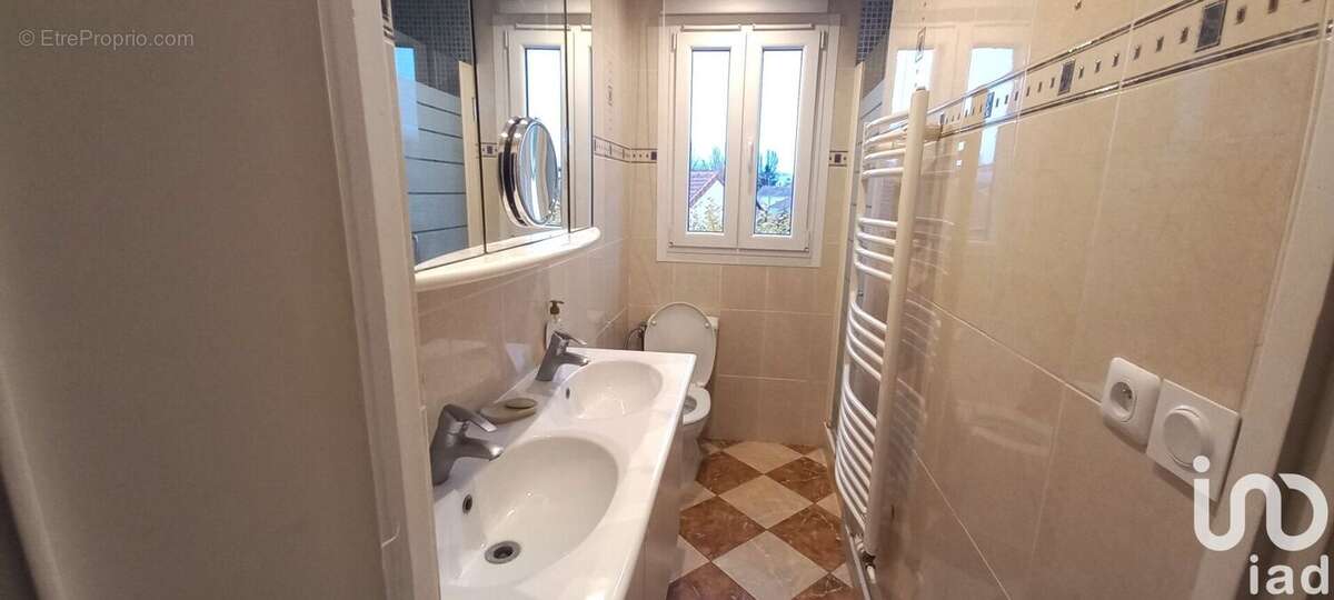 Photo 7 - Appartement à CHOISY-LE-ROI