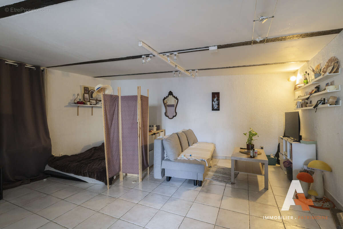 Appartement à MARSEILLE-7E