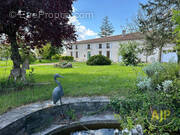 Maison à JARNAC-CHAMPAGNE