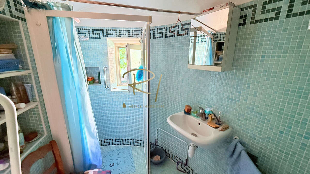 Maison à LABASTIDE-DE-VIRAC