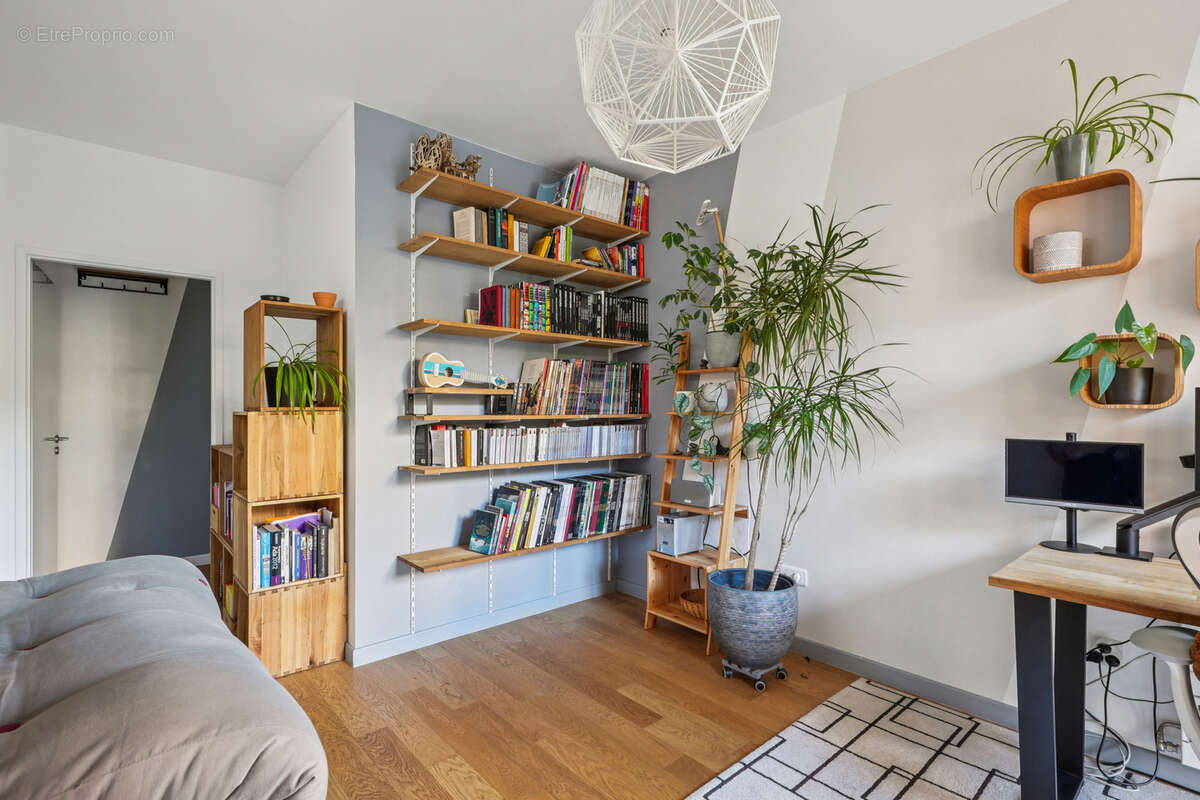 Appartement à MONTROUGE