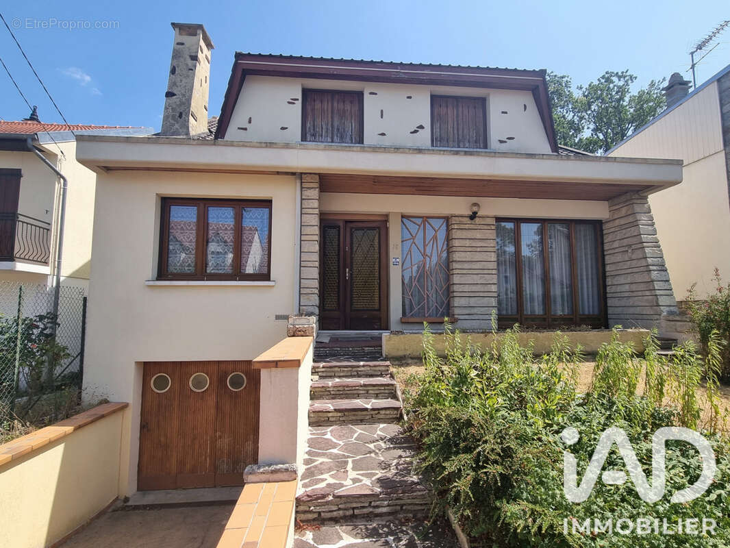 Maison 129 m² à Yerres  - photo 2