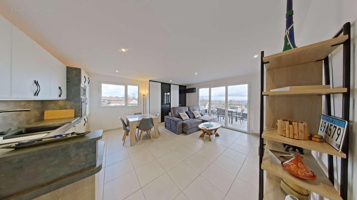 Appartement à CROZET