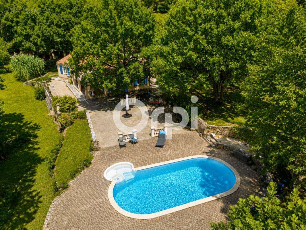 Piscine -calme -garage -plain pied -environnement - photo 2