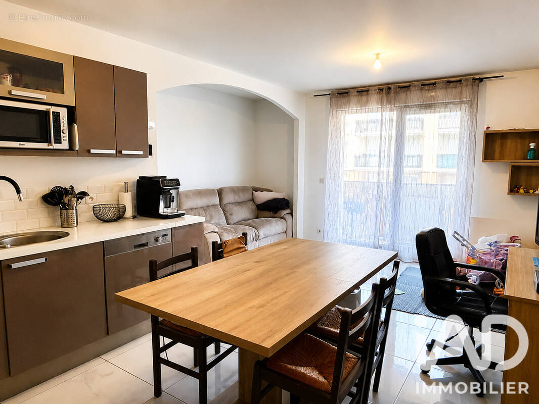 Photo 1 - Appartement à PONTAULT-COMBAULT