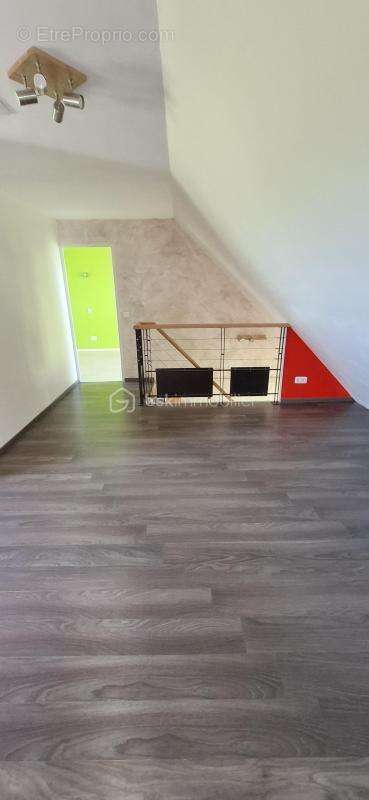 Maison moderne 5 chambres avec extension bois, piscine et grand terrain - photo 13