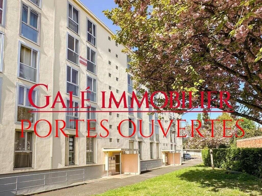 Appartement à BOURG-LA-REINE