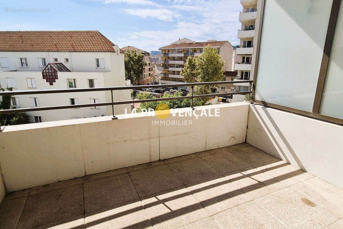 Appartement à MARSEILLE-8E