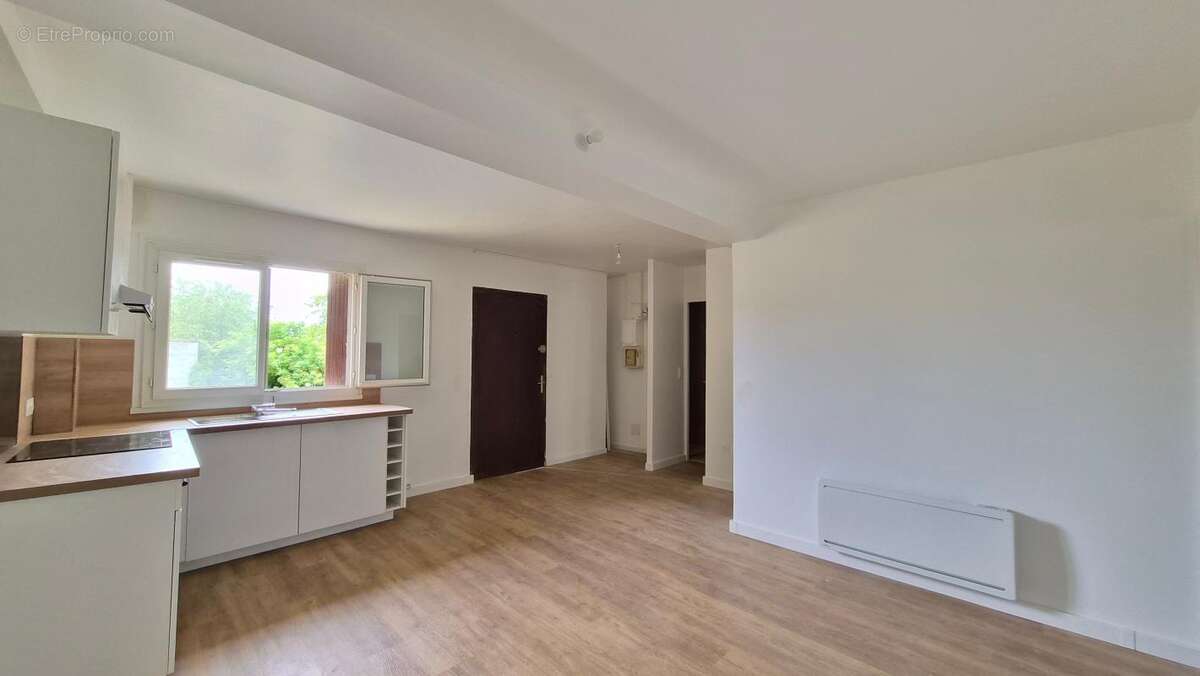 Appartement à LEUVILLE-SUR-ORGE