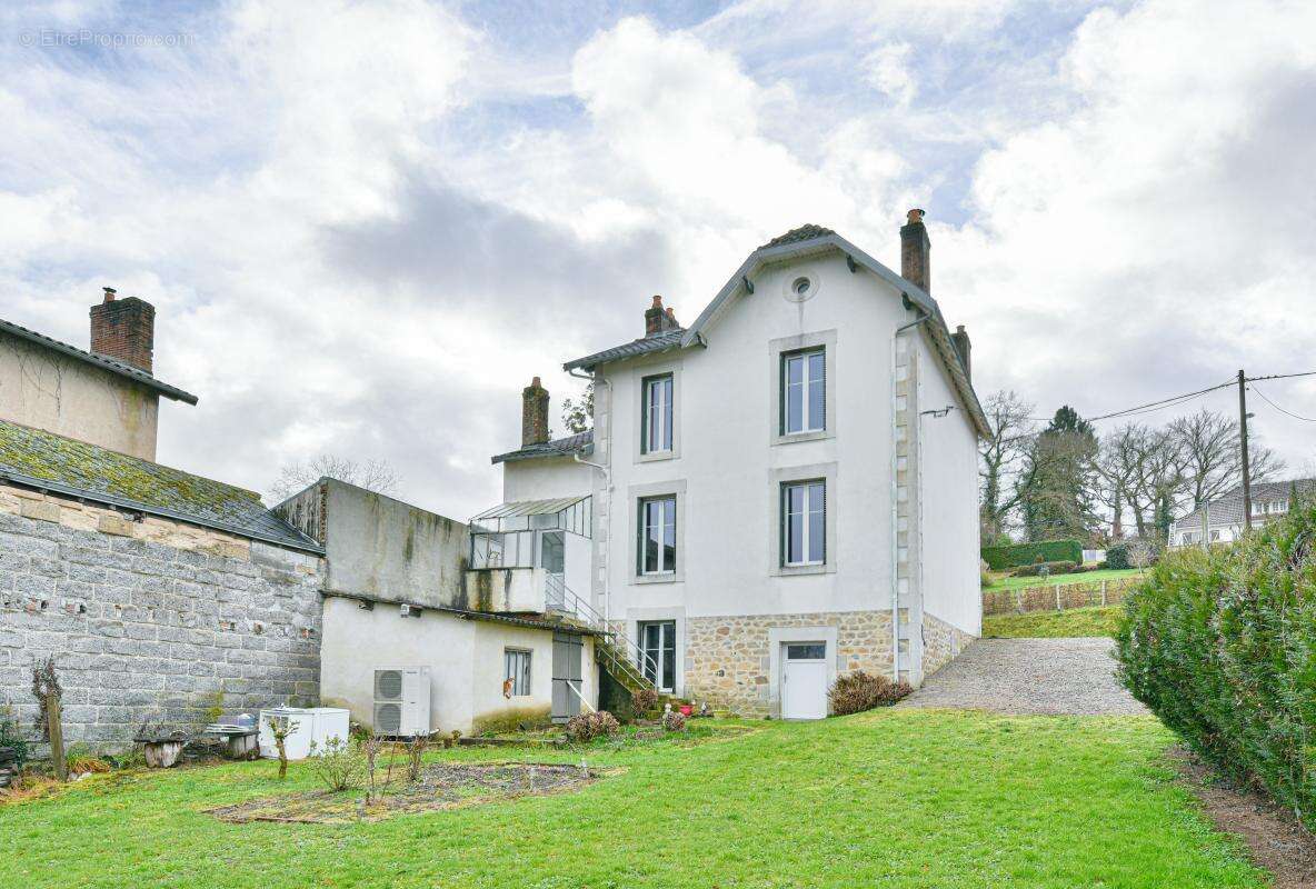 Maison 114 m² à Saint-Junien  - photo 10