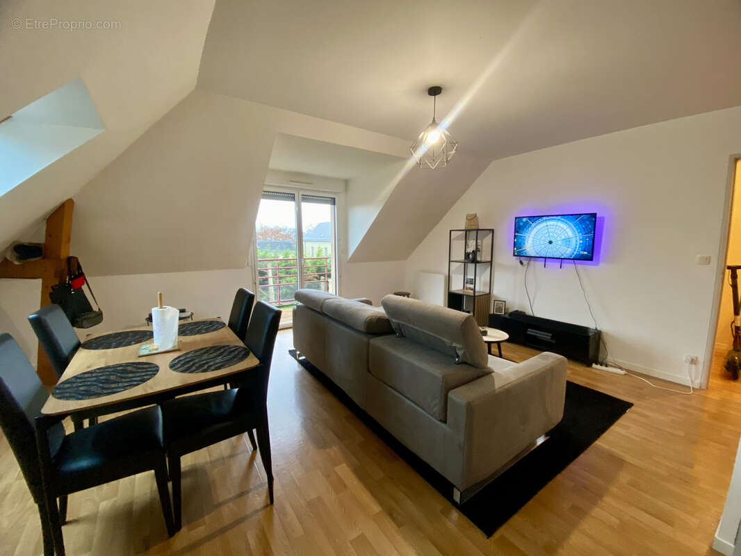 Appartement à JANZE