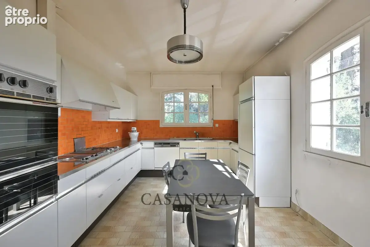 Maison familiale à rénover sur grand terrain arboré de 2 932 m²  Montpellier Aiguelongue - photo 10