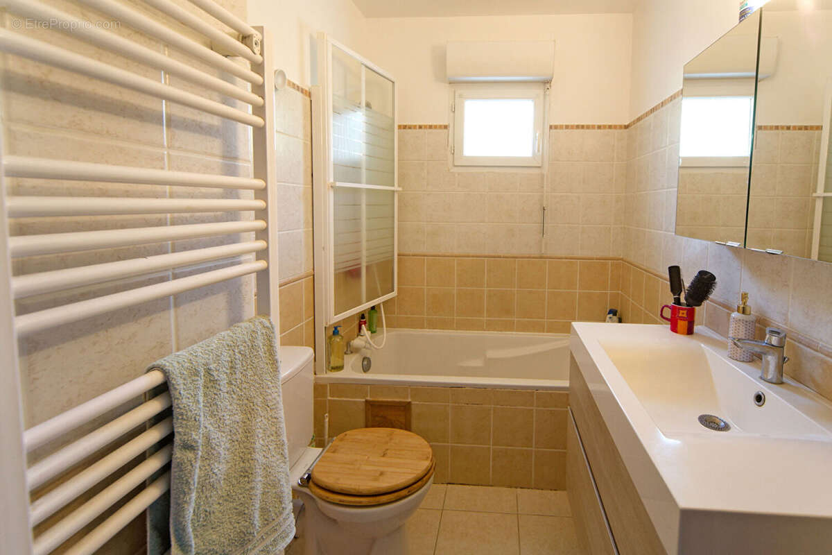 Appartement à LA GAUDE