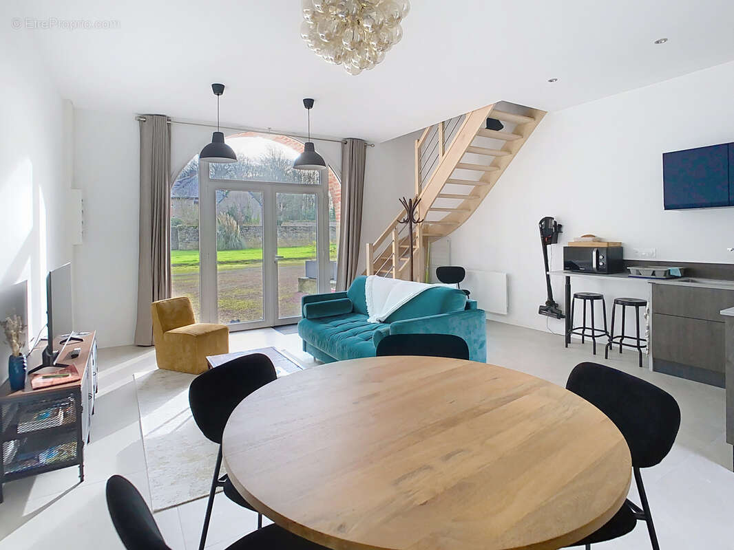 Maison à PICAUVILLE