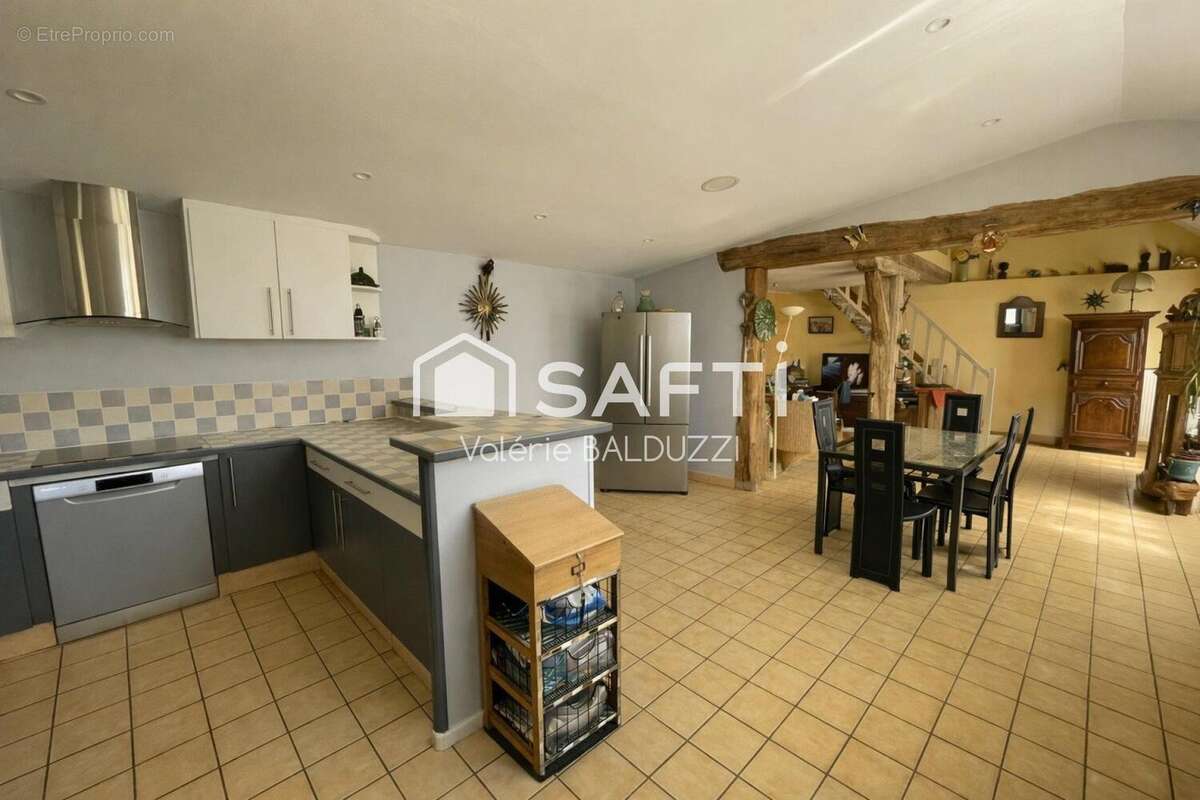 Maison 139 m² à Nogent-L'artaud  - photo 5