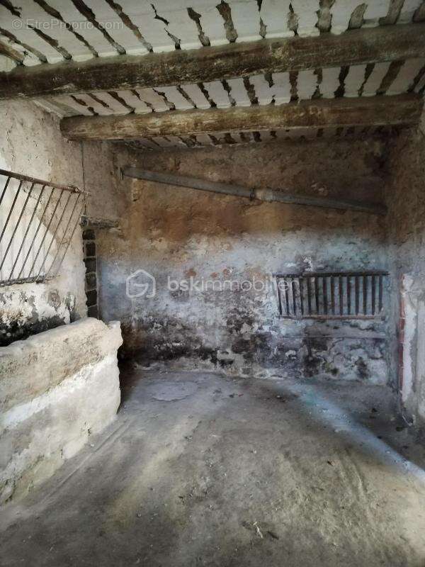 Maison à MALEMORT-DU-COMTAT