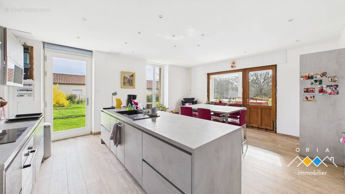 Maison à SORNEVILLE