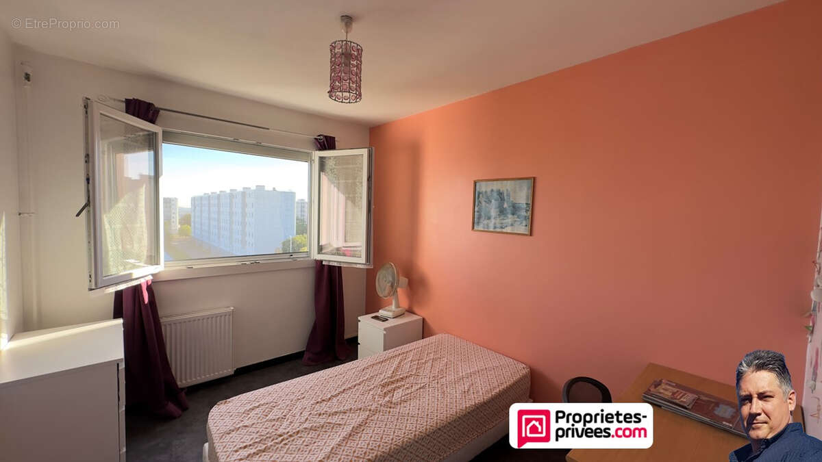 Appartement Venissieux 4 pièce(s) 81.63 m2 Vendu loué - photo 8
