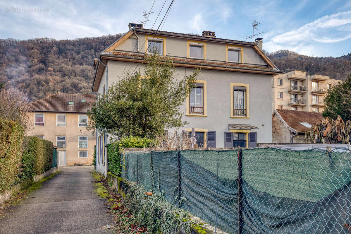 Appartement à DOMENE