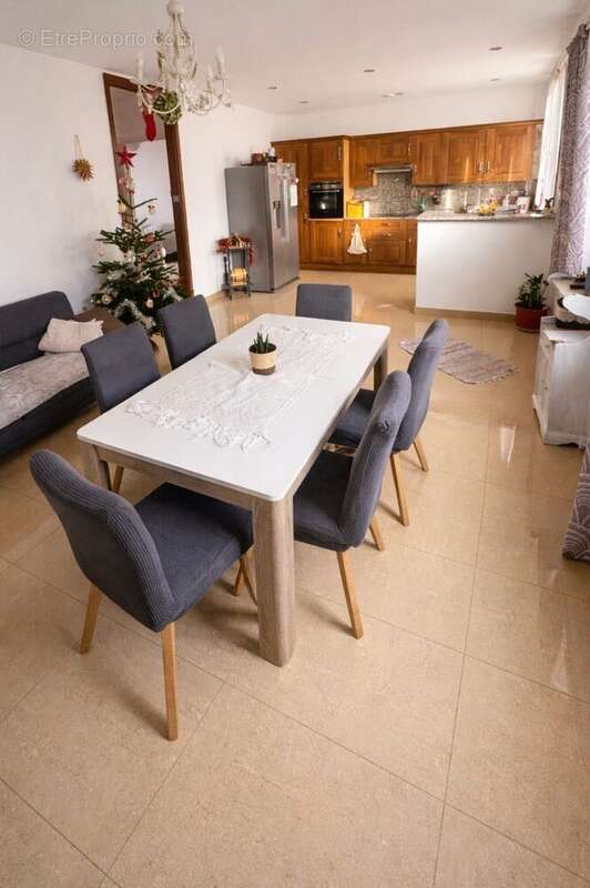 Maison à SARTROUVILLE