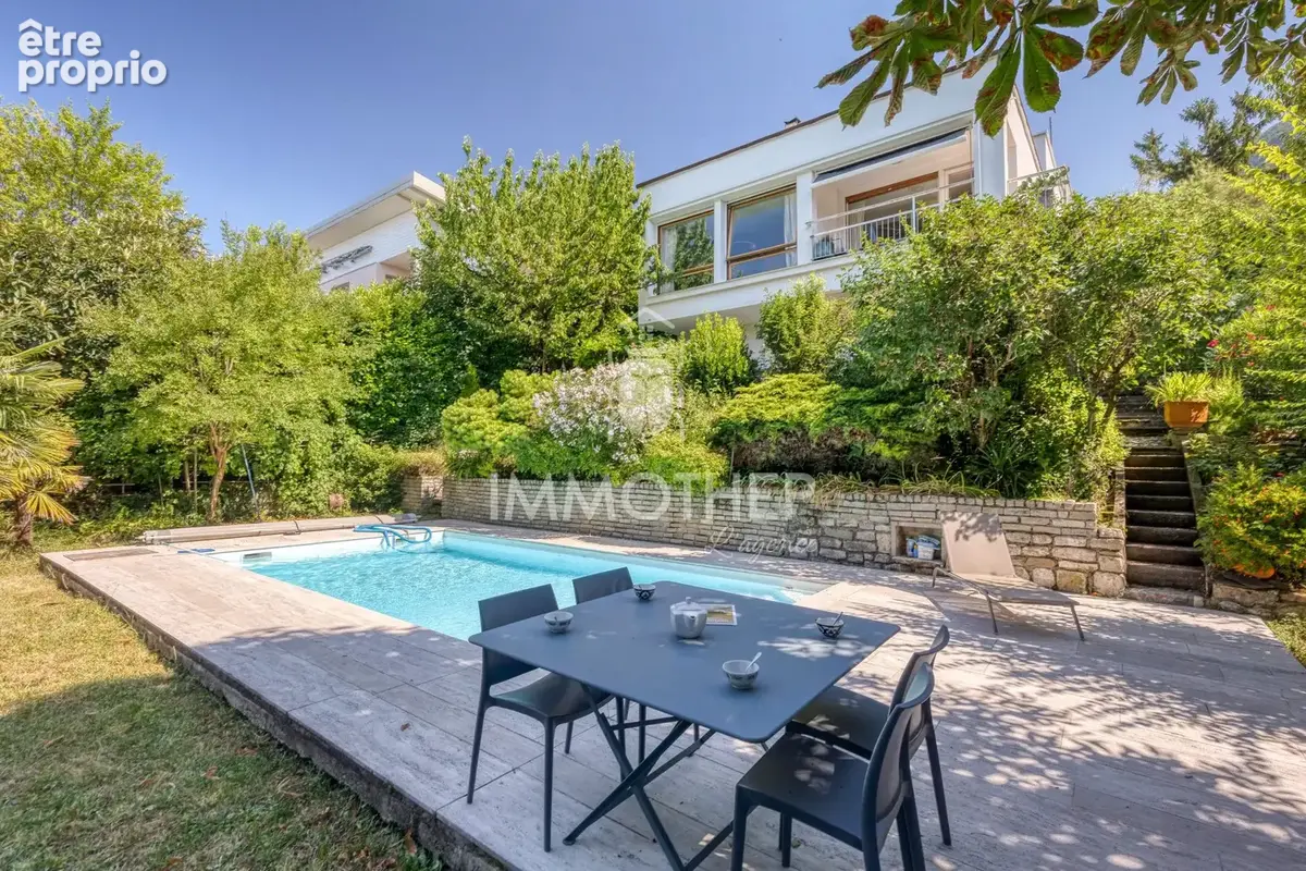 Maison 133 m² à Saint-Martin-Le-Vinoux  - photo 3