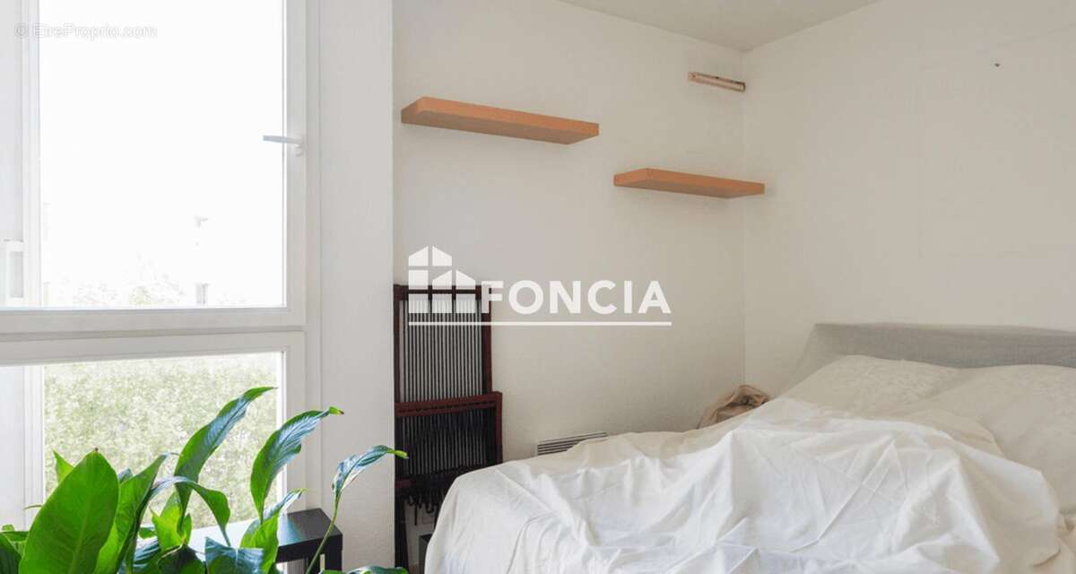 Appartement à MARSEILLE-2E