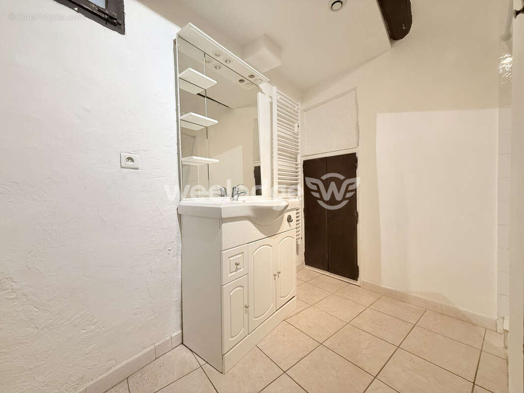 Appartement à FAYENCE