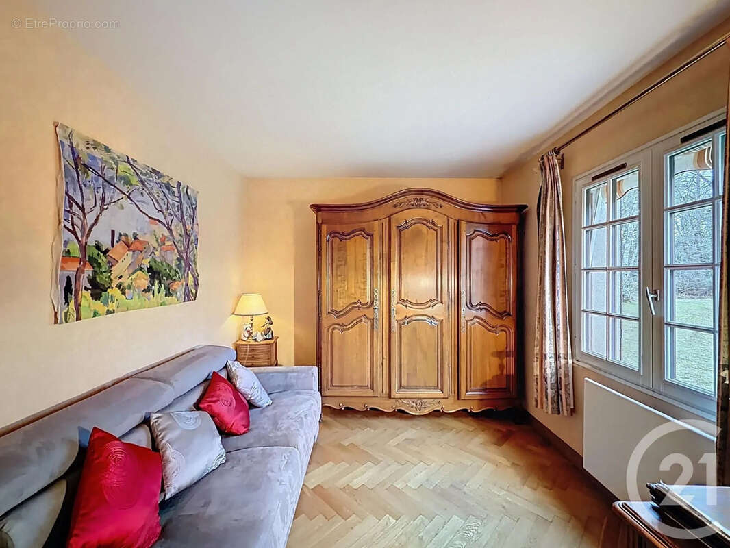 Maison à MENESTREAU-EN-VILLETTE