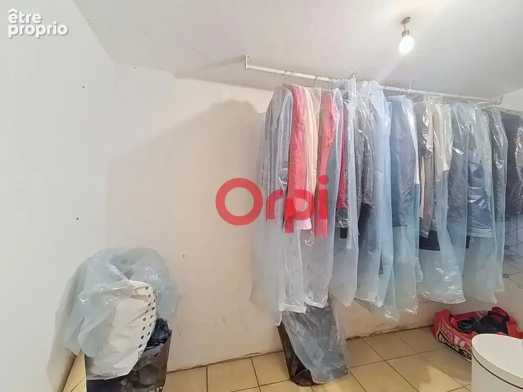 Maison À Vendre de 120m² habitable sur 230M² de terrain à la SEYNE SUR MER - photo 18