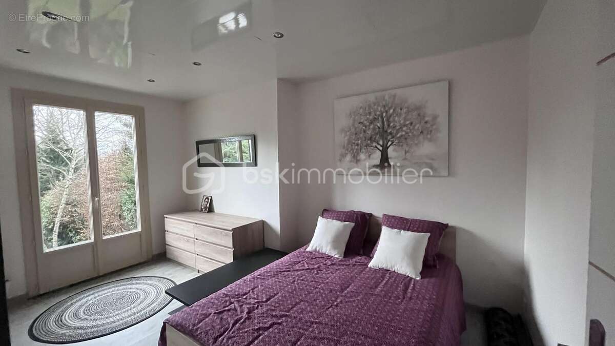 Maison à LE LARDIN-SAINT-LAZARE