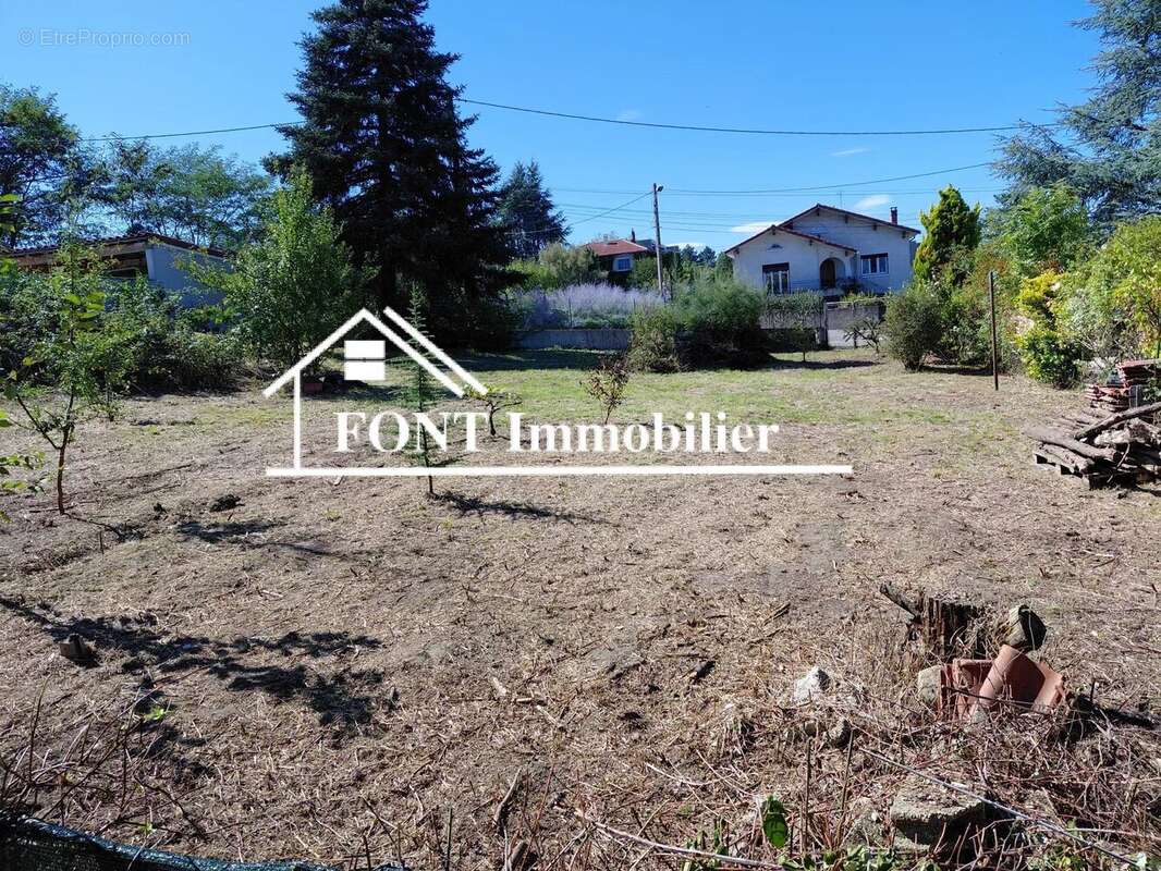 Terrain à SAINT-CHAMOND