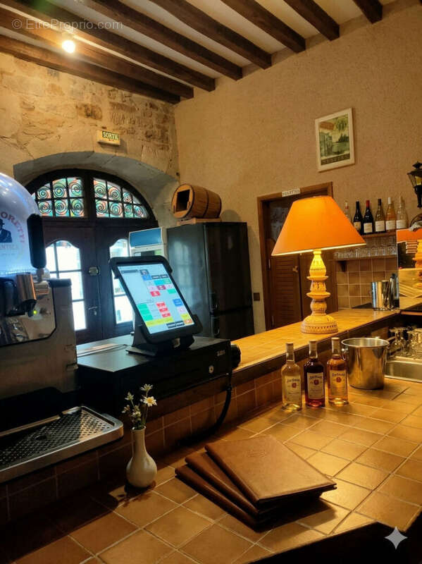 Saint-Céré : Fonds de commerce Pizzeria  - Emplacement Stratégique & Potentiel Inexploité - photo 8
