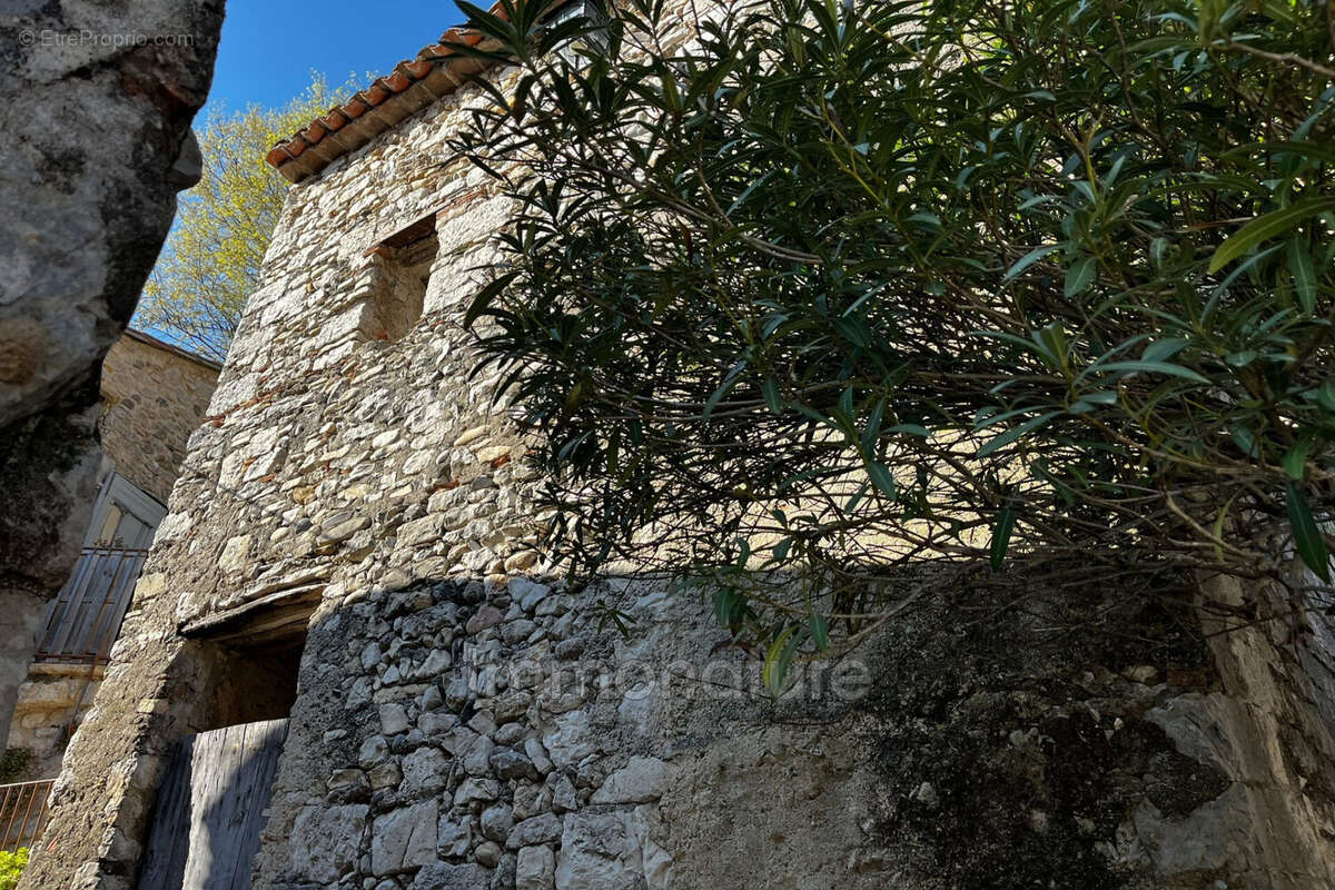 Maison à LAROQUE